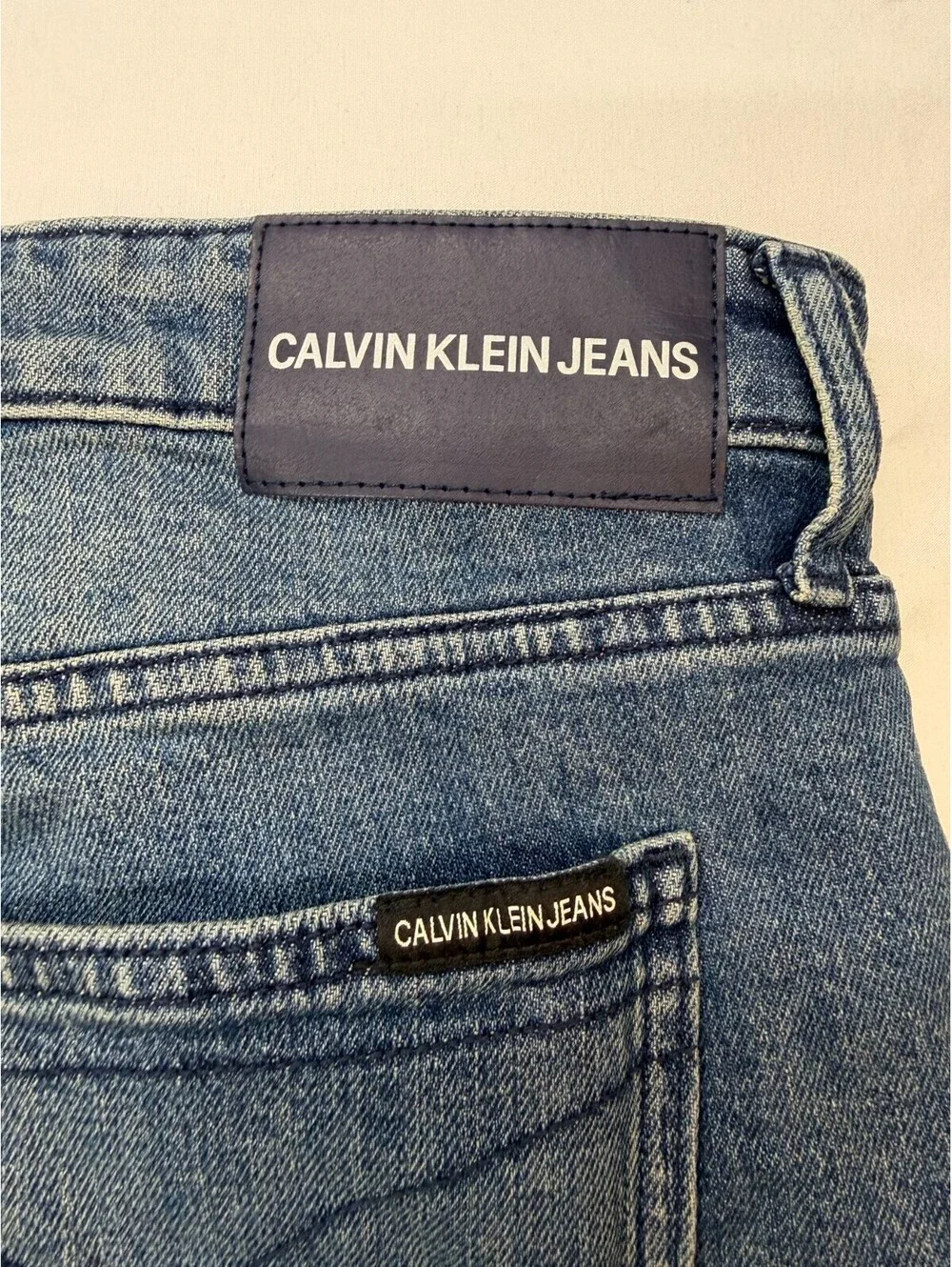 Calvin Klein Men's Jeans Slim Straight Medium Wash Mid Rise Solid Size 38 Blue